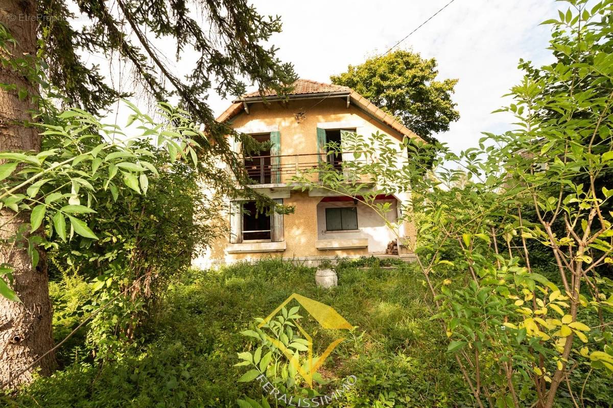 Maison à VAUX-SUR-SEINE