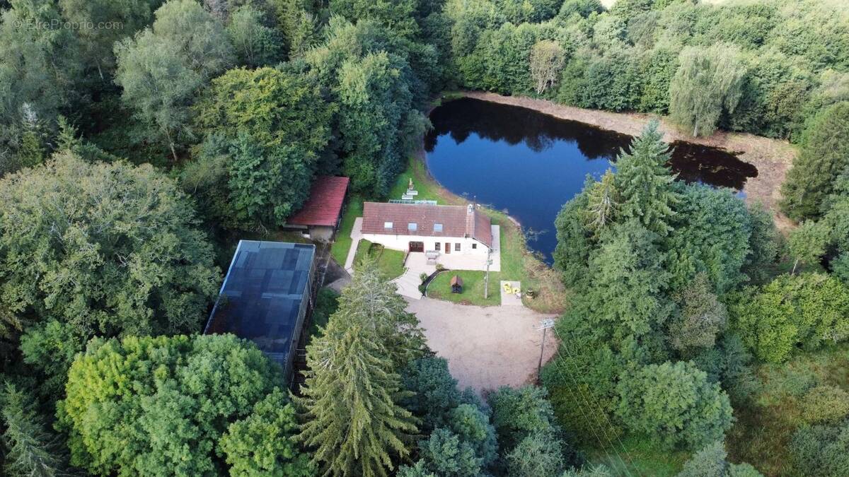 Maison à MOUX-EN-MORVAN