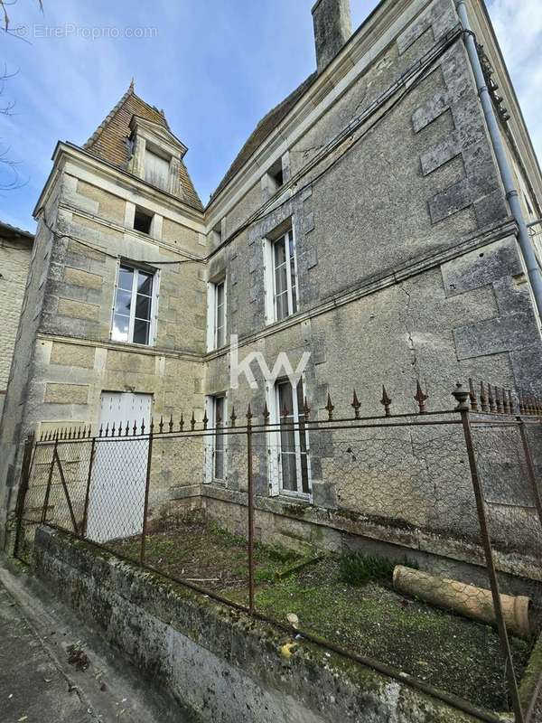 Maison à PALLUAUD