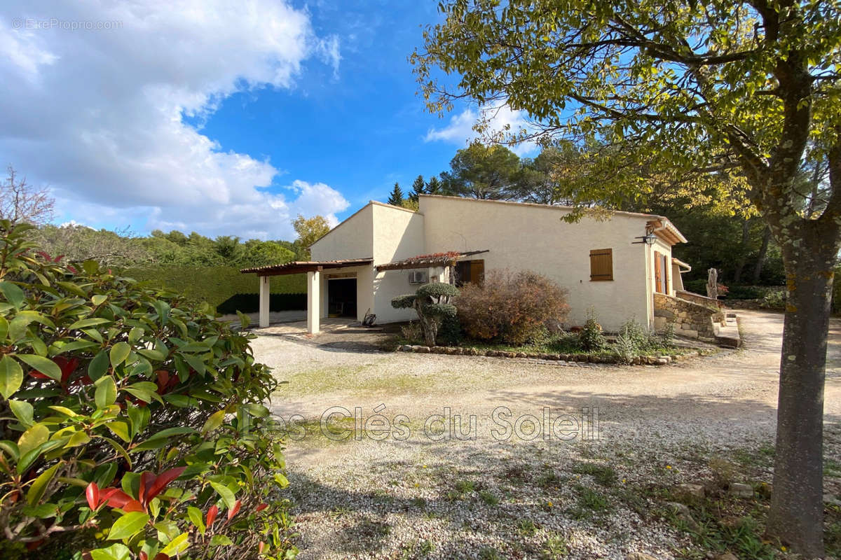 Maison à CUERS