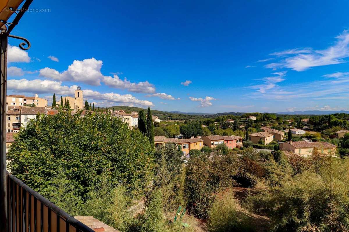 Appartement à FLAYOSC