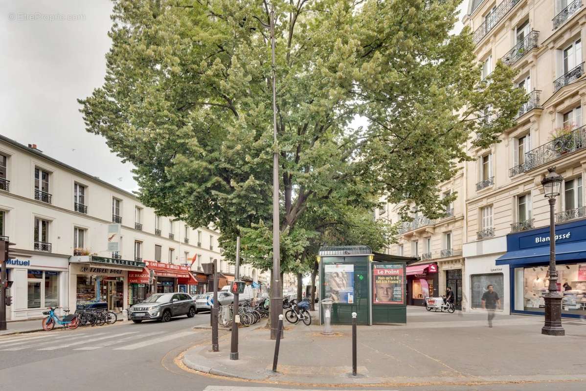 Appartement à PARIS-17E