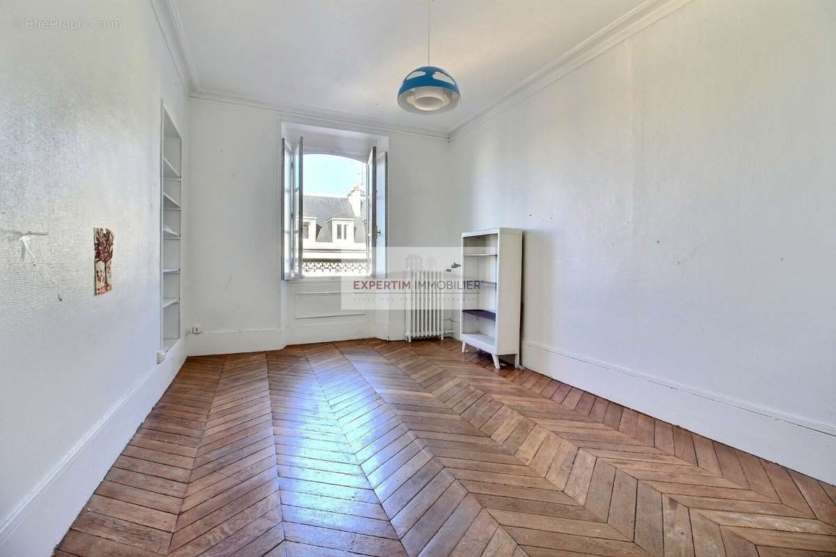 Appartement à VERSAILLES