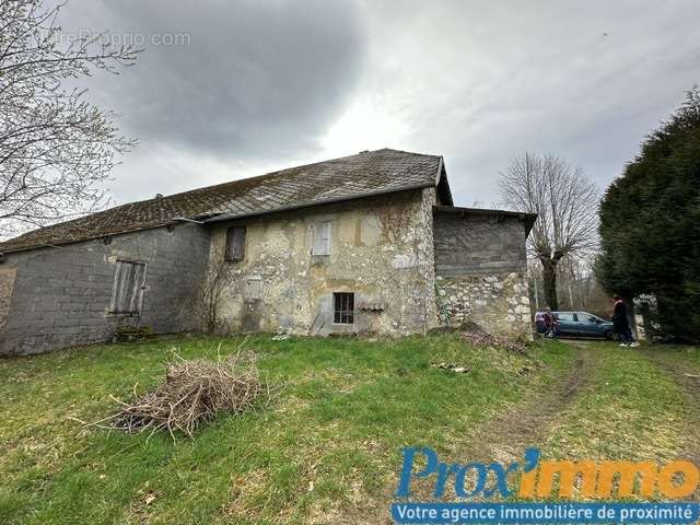 Maison à MIRIBEL-LES-ECHELLES