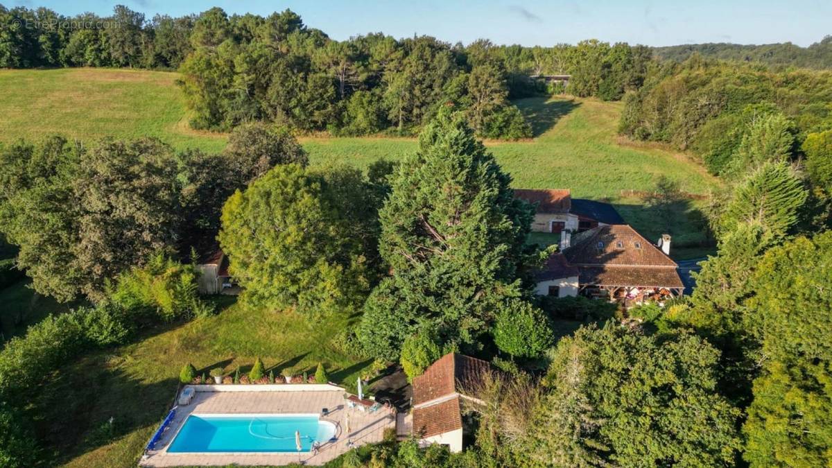 Maison à GOURDON