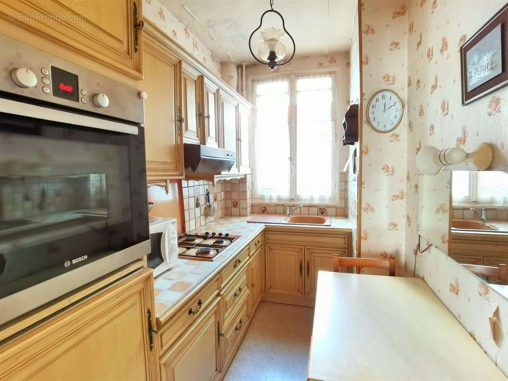 Appartement à PARIS-19E