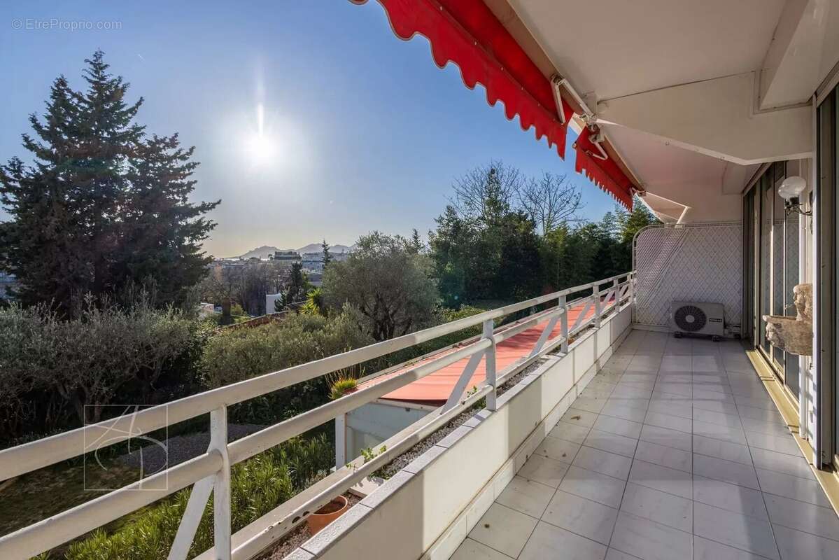 Appartement à CANNES