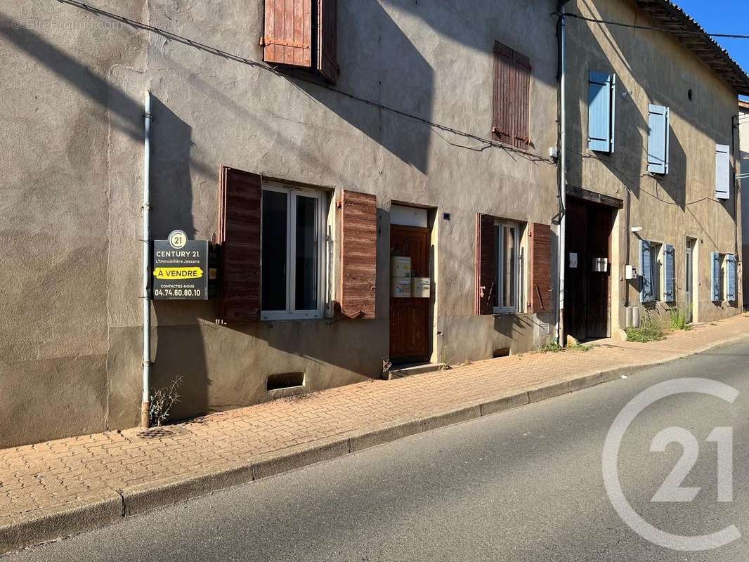 Appartement à MONTMERLE-SUR-SAONE