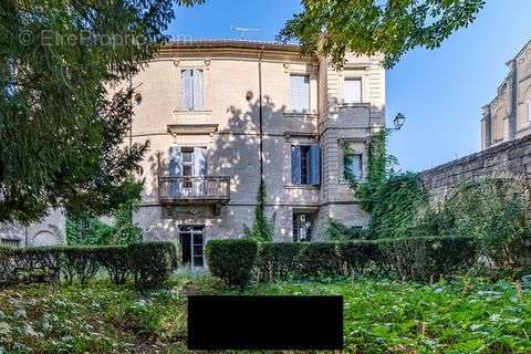 Appartement à UZES