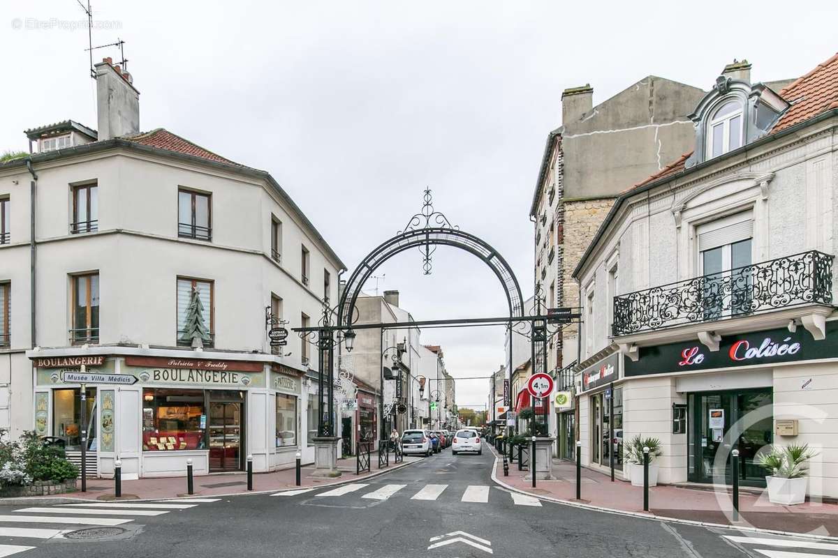 Appartement à SAINT-MAUR-DES-FOSSES