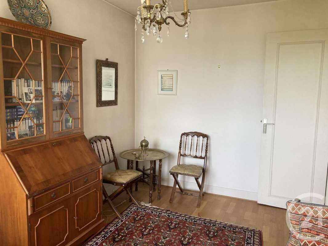 Appartement à SAINT-MAUR-DES-FOSSES