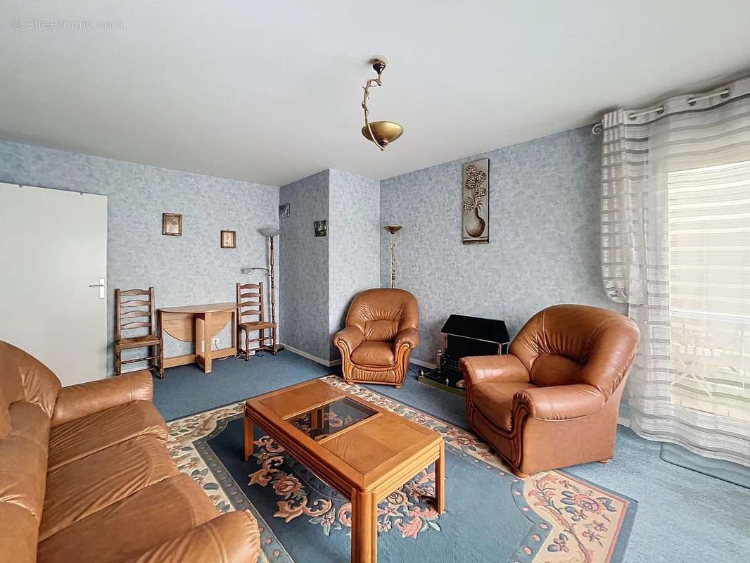 Appartement à ELANCOURT