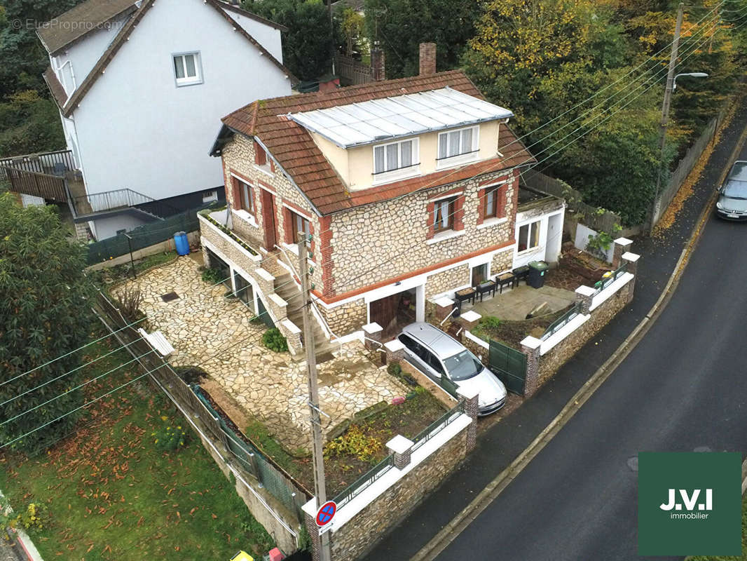 Maison à MONTMORENCY