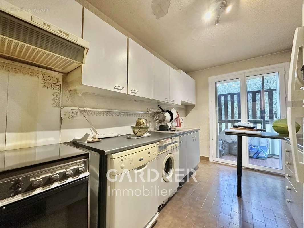 Appartement à MARSEILLE-10E