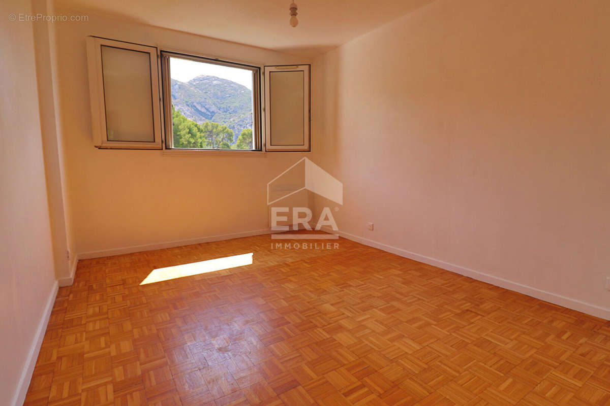 Appartement à MARSEILLE-10E