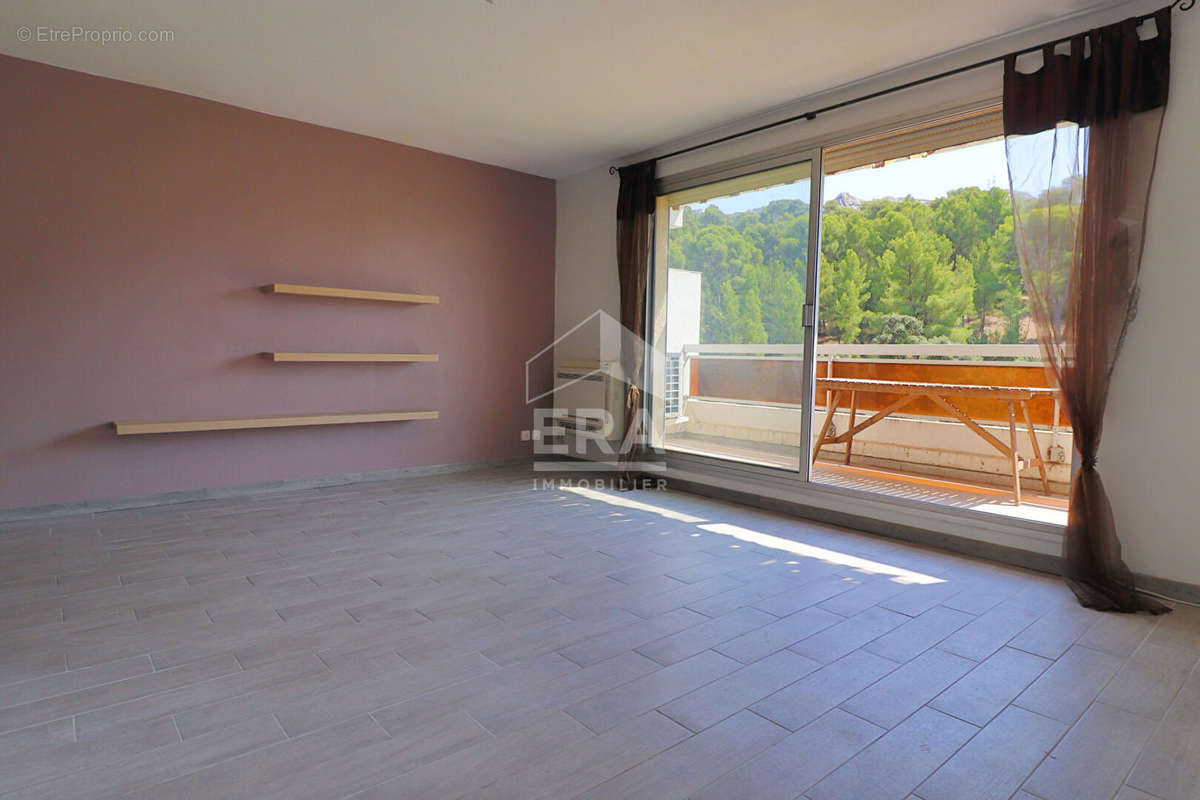 Appartement à MARSEILLE-10E