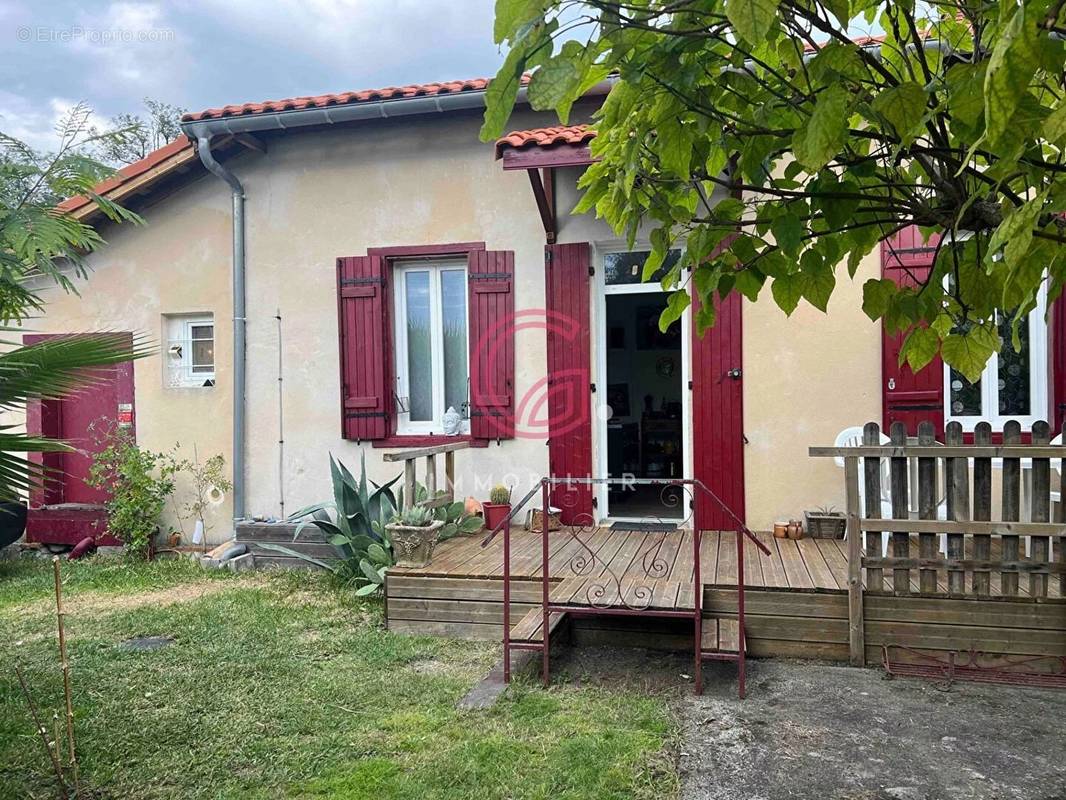 Maison à LABOUHEYRE