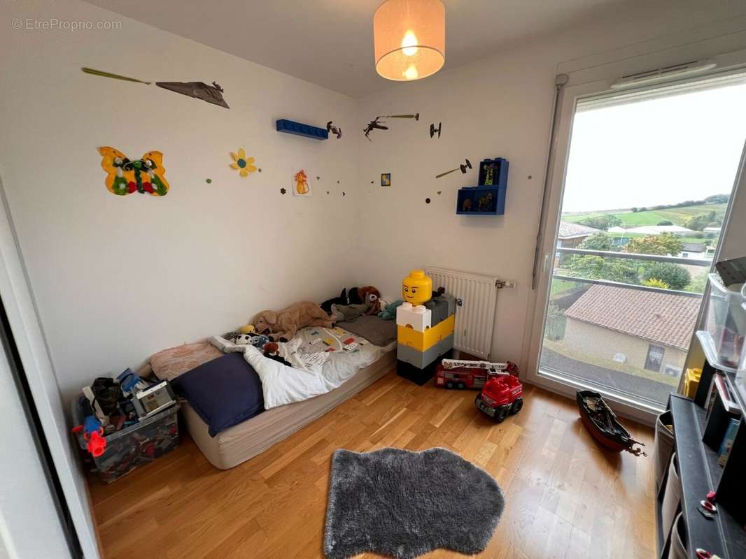 Appartement à HURIGNY