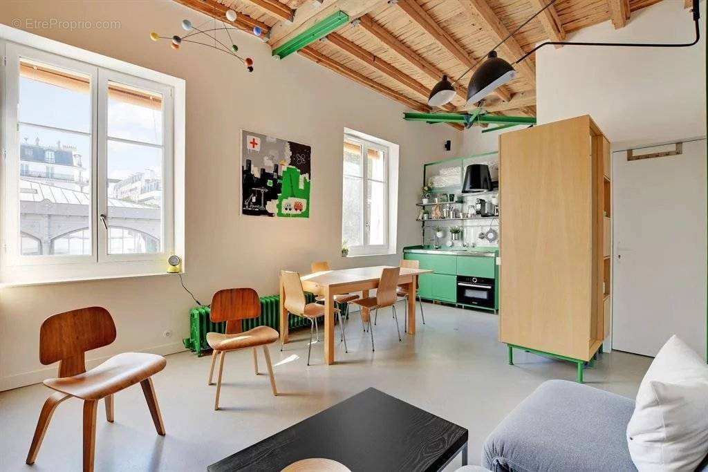 Appartement à PARIS-19E