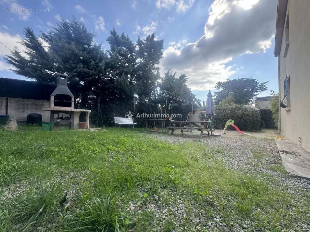 Appartement à SIX-FOURS-LES-PLAGES