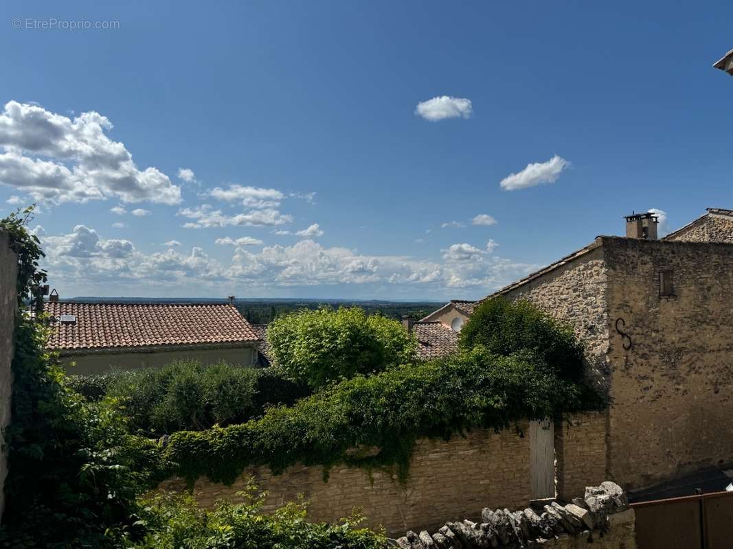 Maison à LAGNES