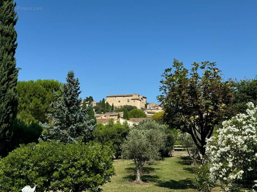 Maison à LAGNES