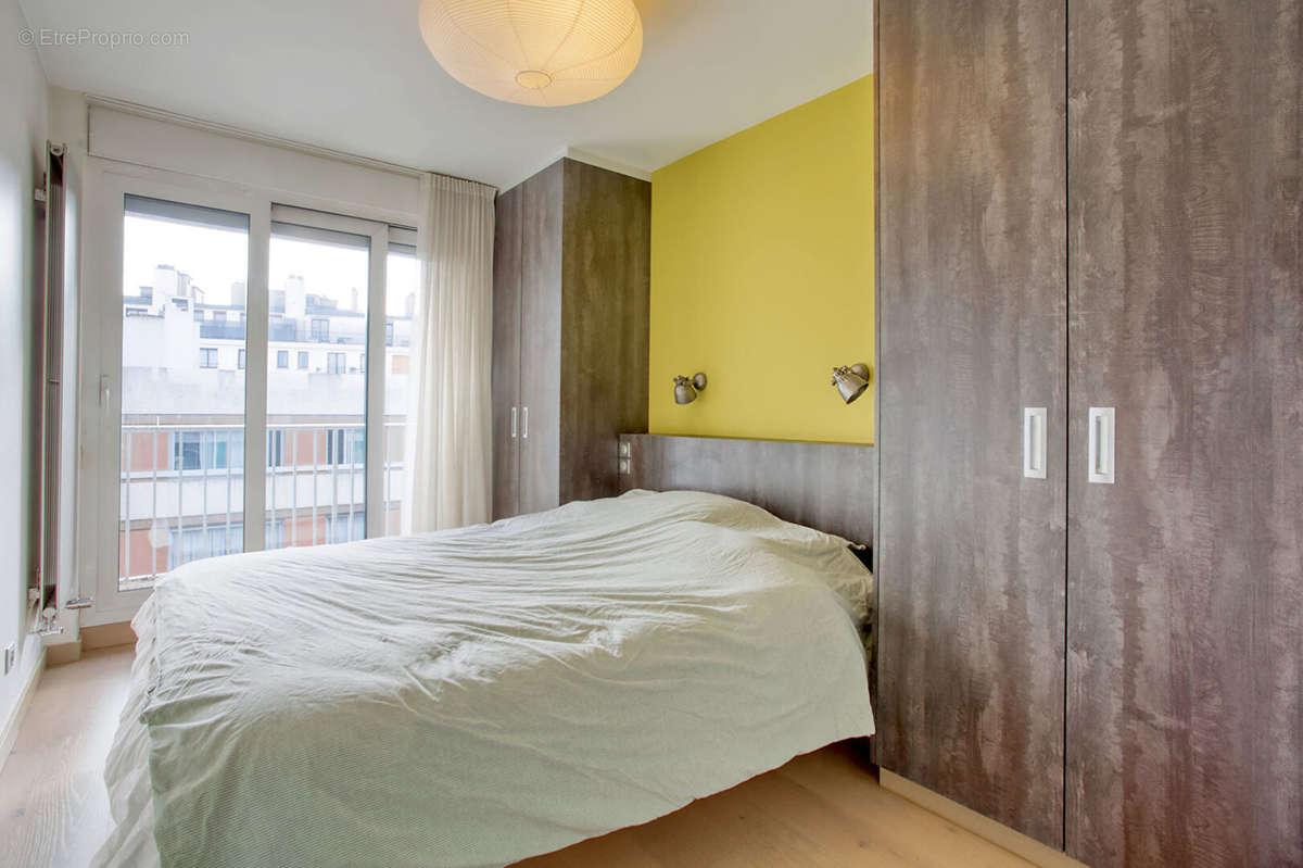 Appartement à PARIS-15E