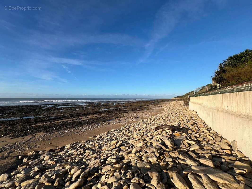 Terrain à JARD-SUR-MER