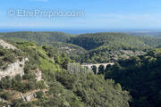 Appartement à TOURRETTES-SUR-LOUP