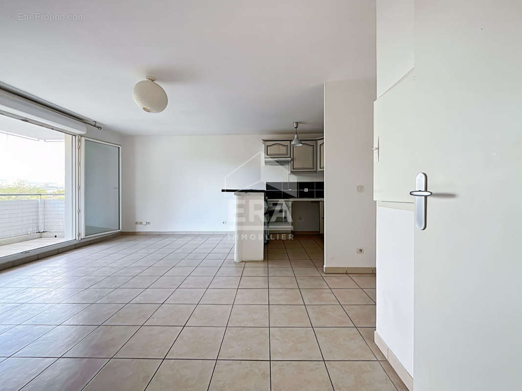 Appartement à MARSEILLE-13E