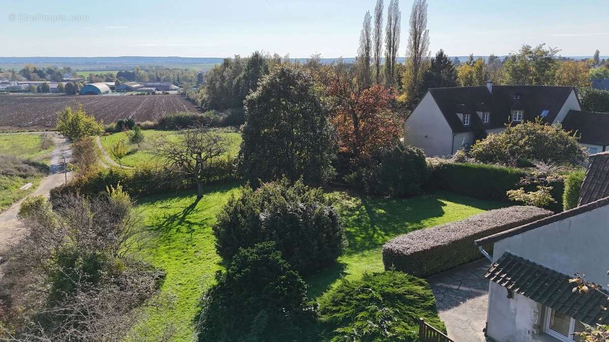 Maison à FEUCHEROLLES