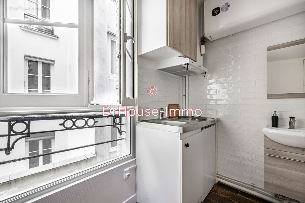 Appartement à PARIS-3E