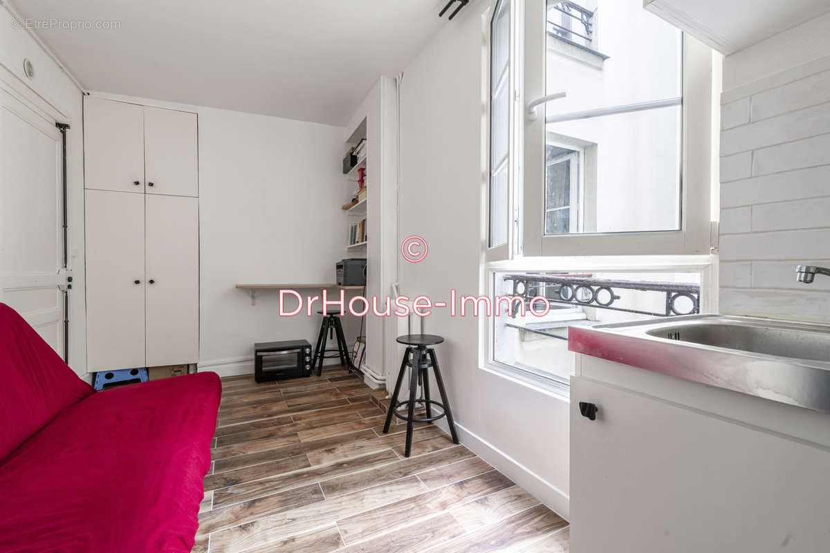 Appartement à PARIS-3E