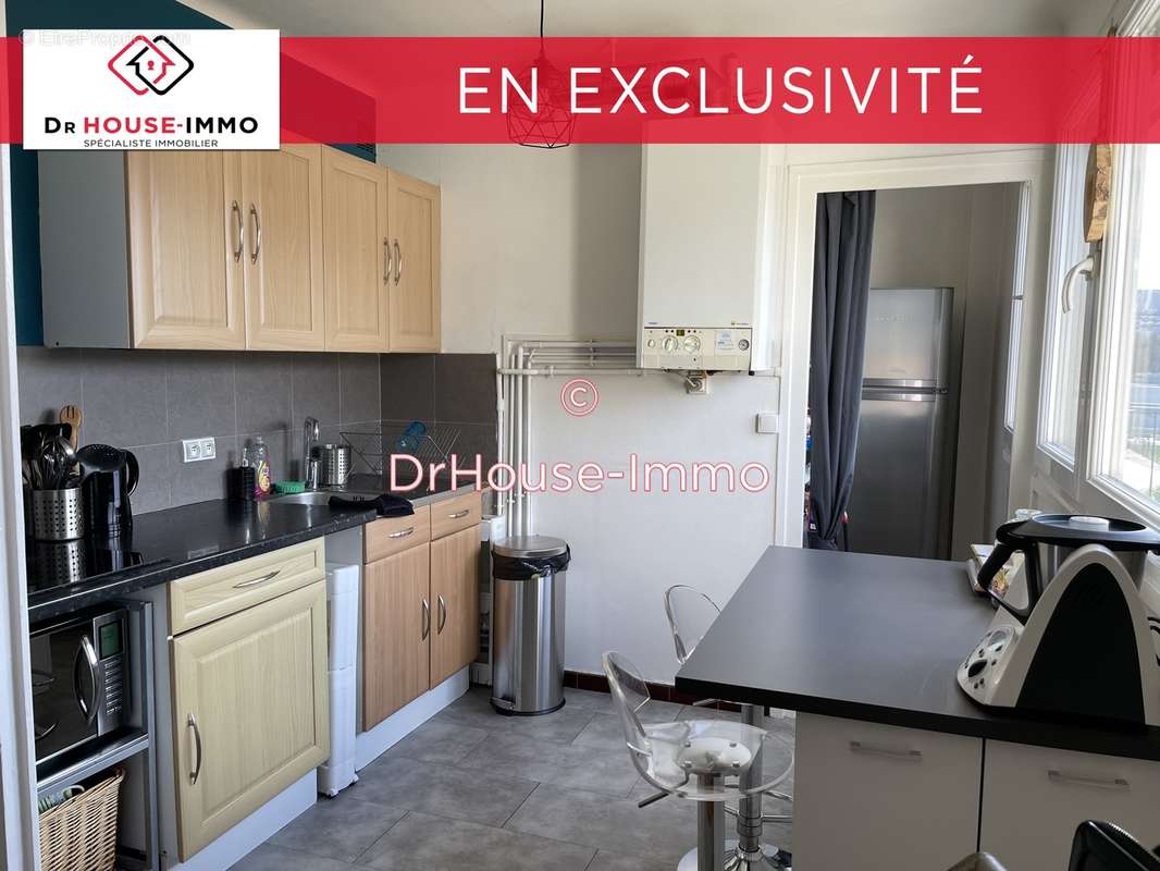 Appartement à UNIEUX