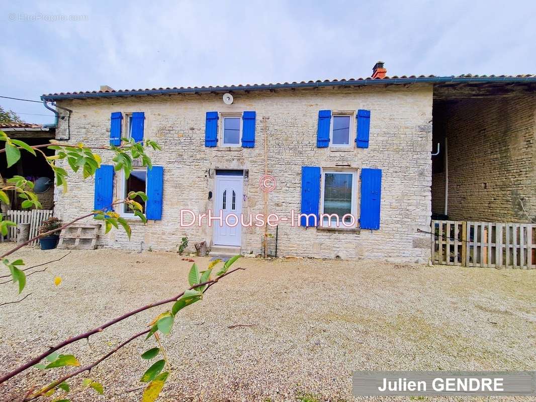 Maison à PAIZAY-LE-CHAPT