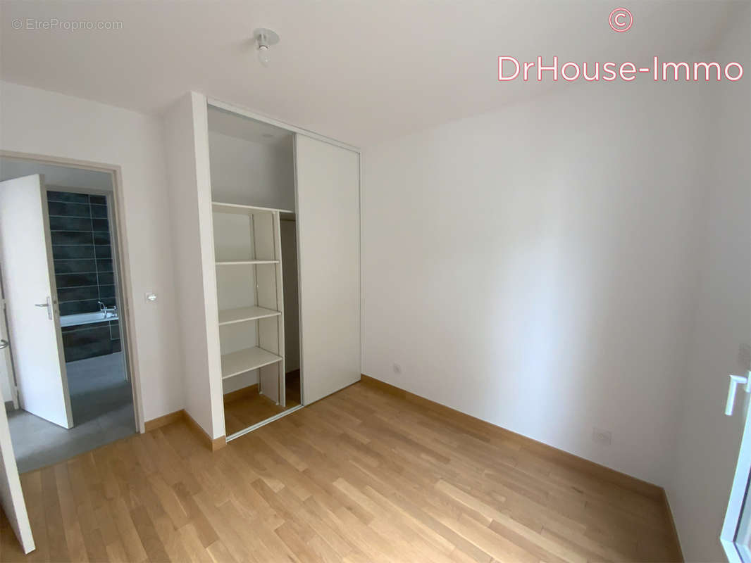 Appartement à LYON-8E