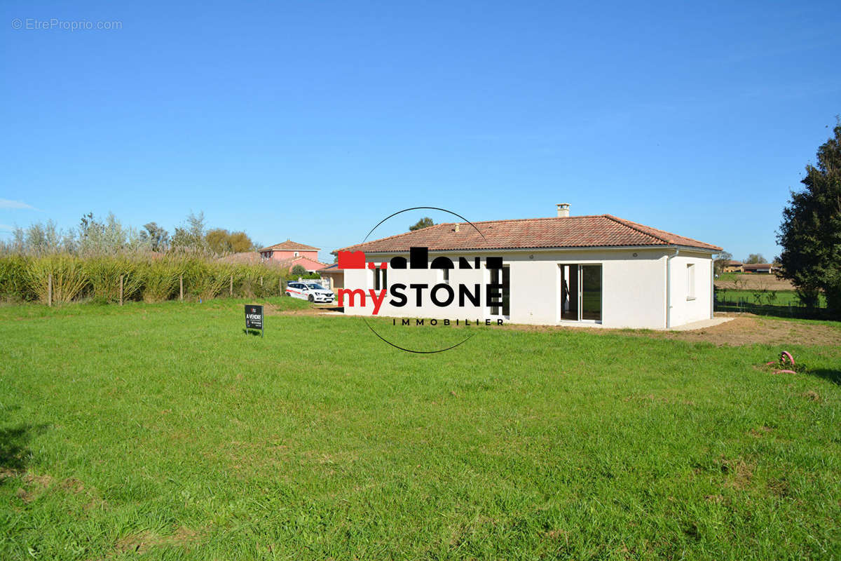 Maison à BOISSEY