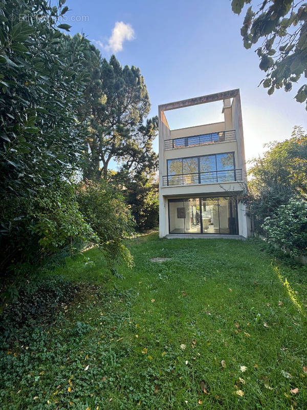 Maison à MAISONS-LAFFITTE