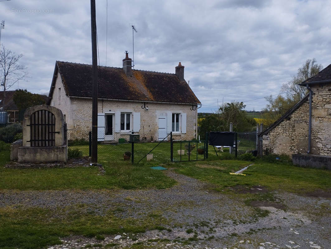 Maison à TOURNON-SAINT-MARTIN