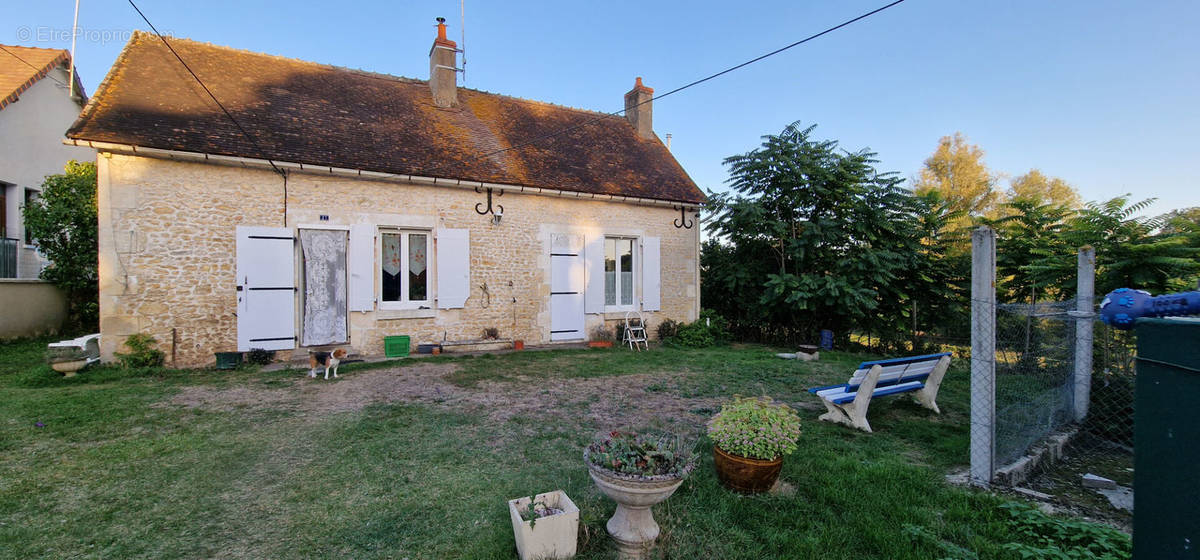 Maison à TOURNON-SAINT-MARTIN