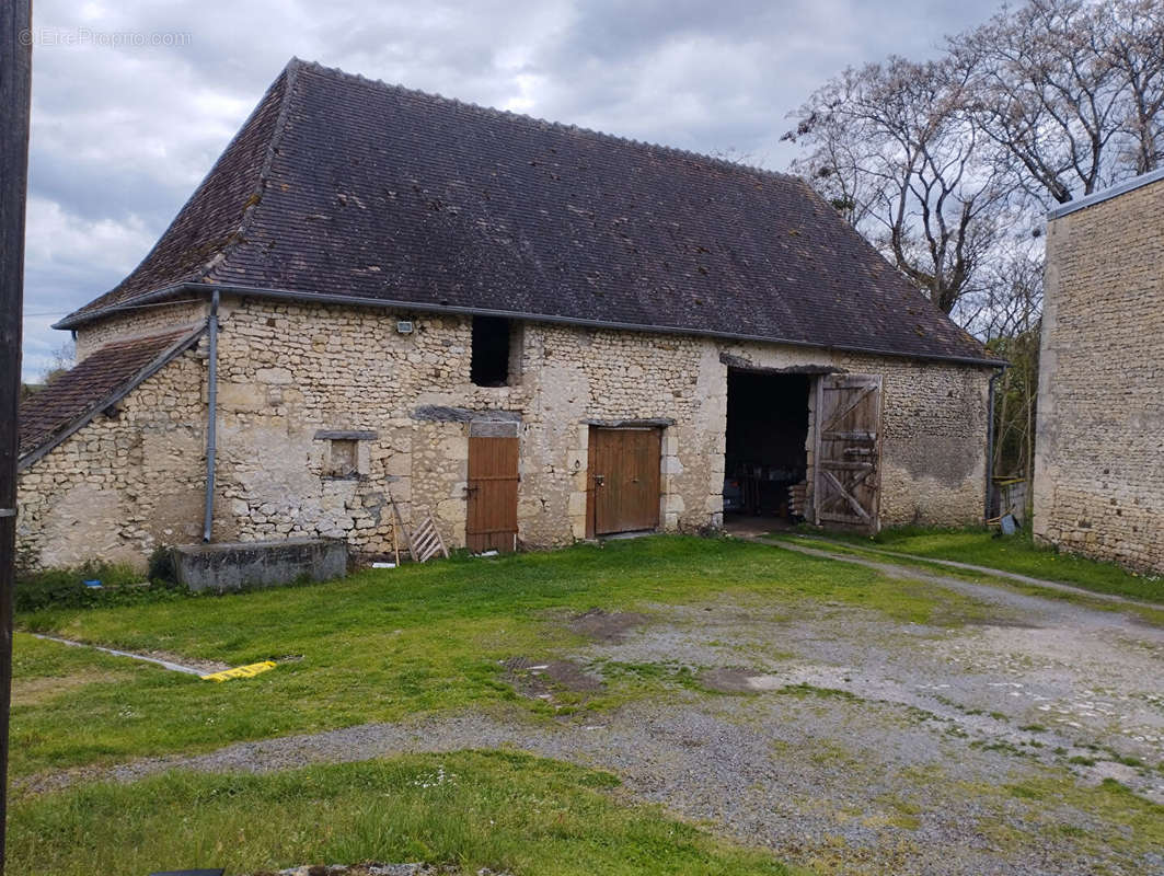 Maison à TOURNON-SAINT-MARTIN