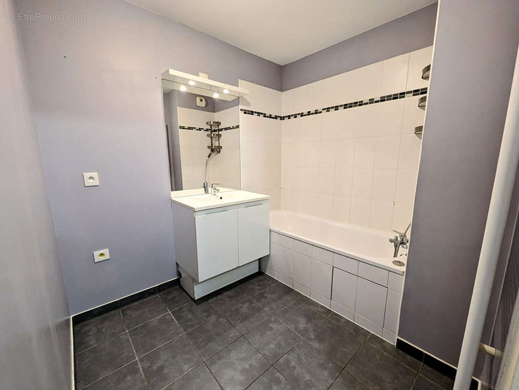 Appartement à VAUREAL