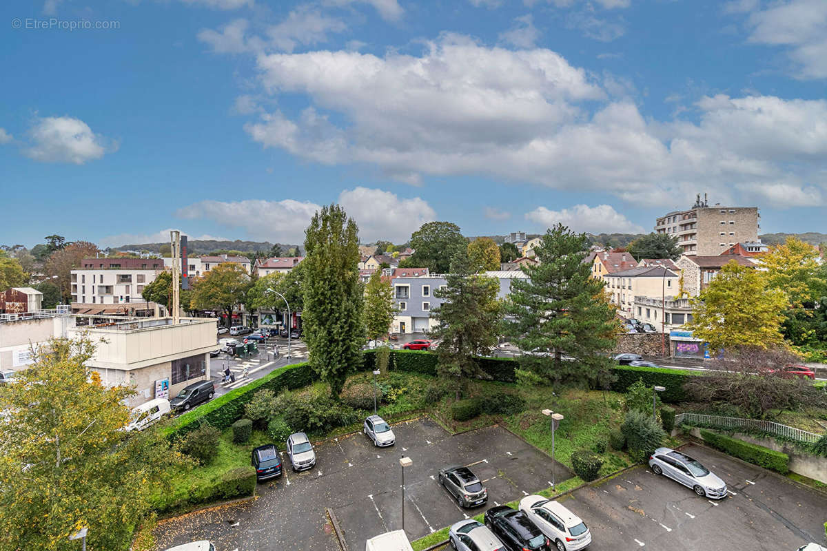 Appartement à CHAVILLE