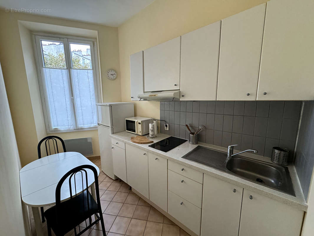 Appartement à PARIS-18E