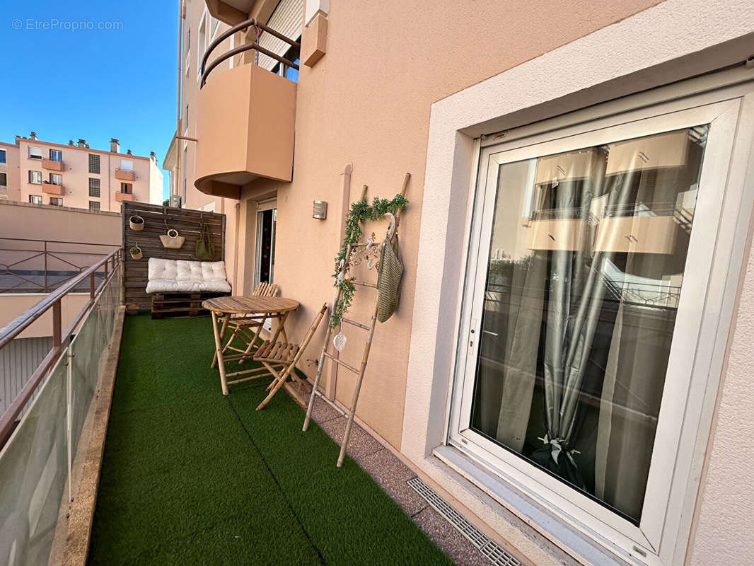 Appartement à HYERES