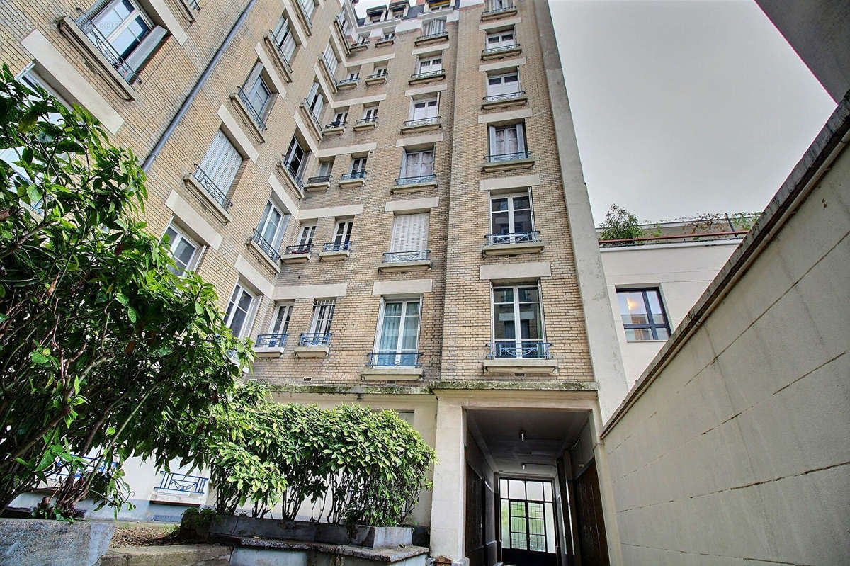 Appartement à COLOMBES