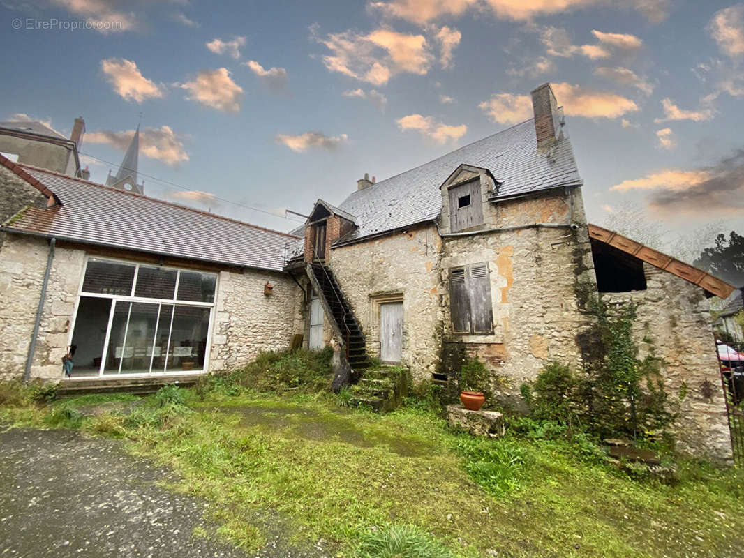 Maison à TAVERS