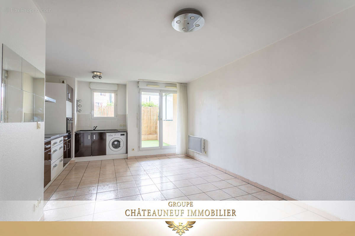 Appartement à MARSEILLE-15E