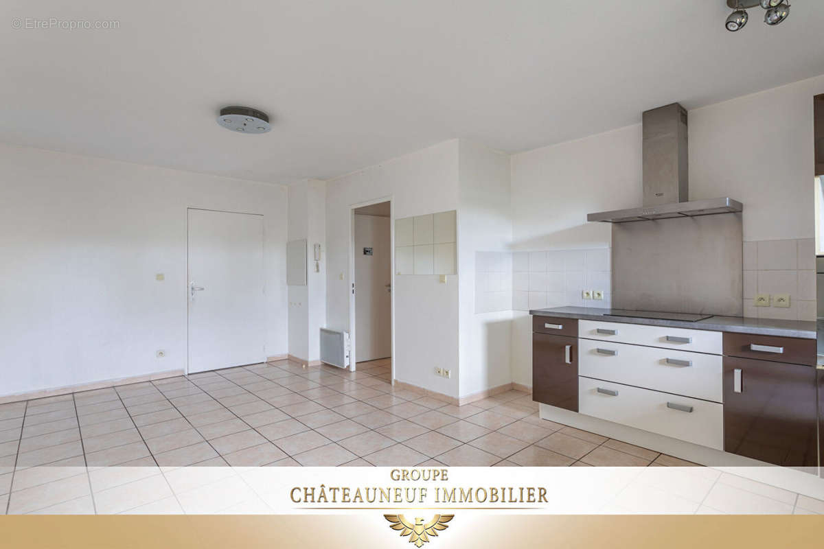 Appartement à MARSEILLE-15E