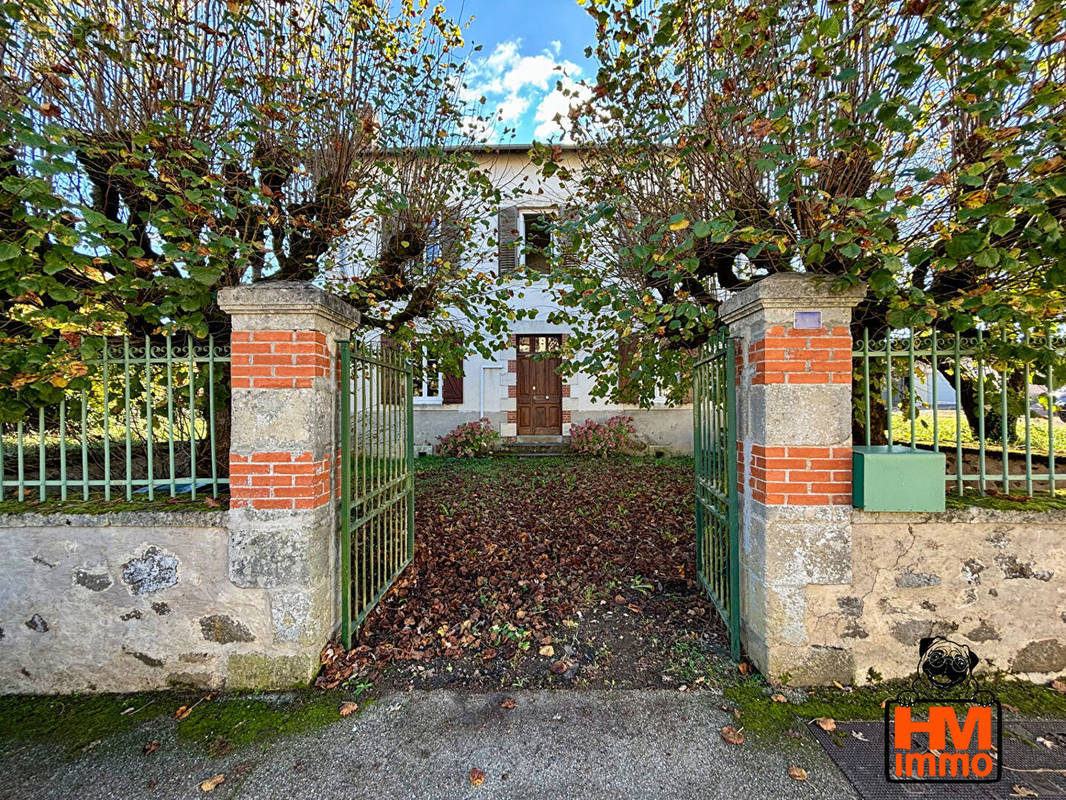 Maison à CONDAT-SUR-VIENNE